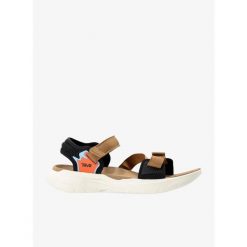 Sandały turystyczne męskie Teva Zymic. Brązowe buty zimowe męskie Teva, bez wzorów, sportowe, bez zapięcia. Za 391.00 zł.