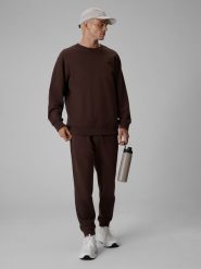 4F Spodnie dresowe joggery męskie - brązowe M. Brązowe spodnie sportowe męskie 4F, m, bez wzorów, z dresówki, na fitness i siłownię. Za 149.99 zł.
