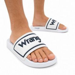 Klapki męskie sportowe Wrangler AVERELL SLIDER MEN LOW. Białe klapki męskie Wrangler, bez wzorów, z materiału, bez zapięcia. Za 69.00 zł.