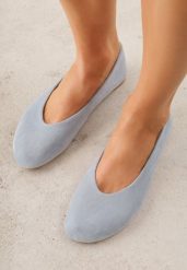 Niebieskie Casualowe Balerinki z Imitacji Zamszu Zambra. Niebieskie balerinki damskie Born2be, na lato, bez wzorów, z jeansu, biznesowe, bez obcasa, bez zapięcia. Za 79.99 zł.