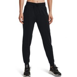 Spodnie sportowe damskie Under Armour Heatgear Armour. Czarne obuwie sportowe damskie Under Armour, bez wzorów, z poliesteru, bez zapięcia, na fitness i siłownię. Za 322.00 zł.