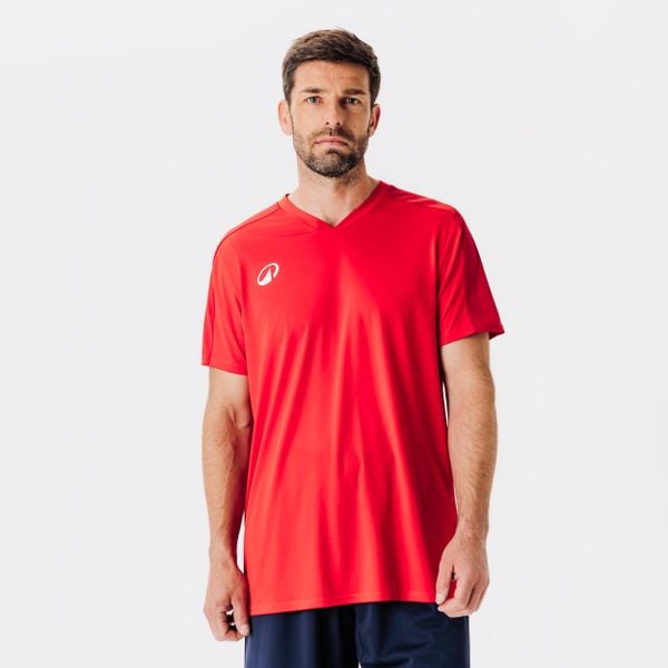 Koszulka piłkarska Kipsta Essential Club. Czerwone bluzki damskie KIPSTA, l, bez wzorów, z materiału, sportowe, bez kołnierzyka, bez ramiączek. Za 29.99 zł.