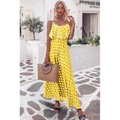 Sukienka MALZIRA YELLOW. Żółte sukienki damskie Sukienka MALZIRA YELLOW, l, bez wzorów, bez kołnierzyka, bez ramiączek. W wyprzedaży za 109.00 zł.