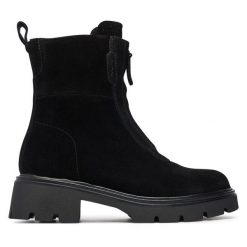 Botki Tamaris. Czarne botki damskie Tamaris, bez wzorów, bez obcasa, na płaskiej podeszwie, bez zapięcia. Za 499.99 zł.