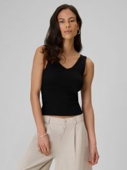4F Top slim z prążkowanej dzianiny damski - czarny XXL. Czarne topy damskie 4F, uniwersalny, bez wzorów, z bawełny, bez kołnierzyka, bez ramiączek. Za 59.99 zł.