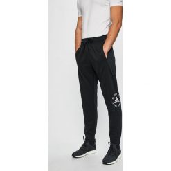 Adidas Performance - Spodnie. Czarne spodnie sportowe męskie adidas Performance, l, bez wzorów, z materiału. W wyprzedaży za 169.90 zł.