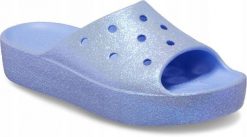 Klapki Dla Dorosłych Crocs Classic Platform Glitter Slide. Niebieskie klapki męskie Crocs, bez wzorów, z materiału, bez zapięcia. Za 119.99 zł.
