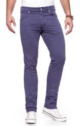 WRANGLER SPODNIE MĘSKIE GREENSBORO DUSK PURPLE W15QRU25K 112127055. Fioletowe spodnie materiałowe męskie Wrangler, bez wzorów, z jeansu. W wyprzedaży za 99.99 zł.