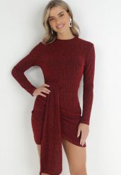 Bordowa Dopasowana Sukienka z Szerokim Pasem i Metaliczną Nicią Zelko. Czerwone sukienki damskie Born2be, na imprezę, z aplikacjami, z materiału, eleganckie, z asymetrycznym kołnierzem, bez ramiączek, mini, asymetryczne. Za 89.99 zł.