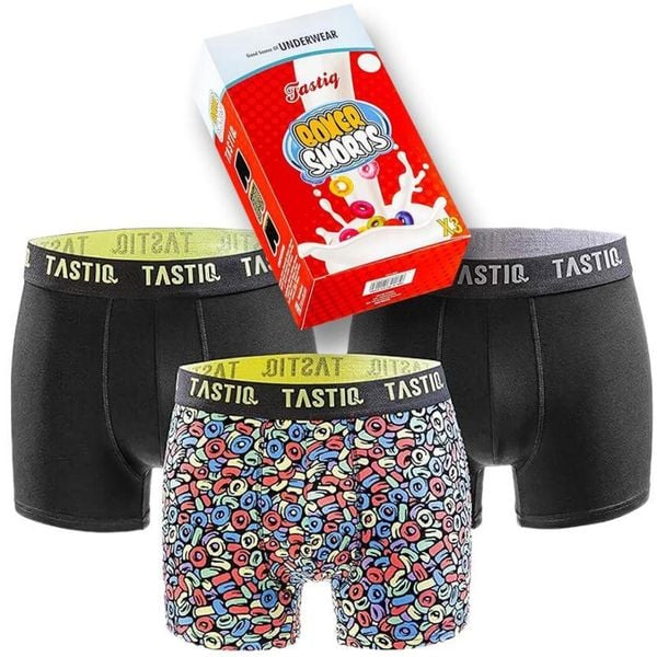 Tastiq bokserki 3-pack w pudełku upominkowym, rozmiar S. Czerwone bokserki męskie Attiq, bez wzorów, z bawełny. Za 151.99 zł.