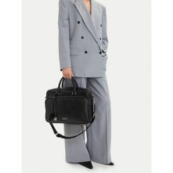 Torba na laptopa Nine West. Czarne torby na laptopa damskie Nine West, bez wzorów. Za 299.99 zł.