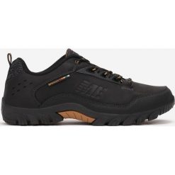 Czarne Buty Sportowe Pereilinai. Czarne buty sportowe męskie Born2be, z aplikacjami, z jeansu, bez zapięcia. Za 79.99 zł.