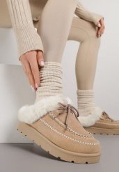 Ciemnobeżowe Niskie Śniegowce z Ozdobnymi Przeszyciami i Futerkiem Ilwedela. Brązowe śniegowce damskie Born2be, z dzianiny, bez zapięcia. Za 79.99 zł.