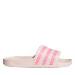 Klapki adidas. Czerwone klapki damskie Adidas, bez wzorów, sportowe, bez obcasa, bez zapięcia. Za 119.99 zł.