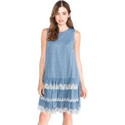 TWINSET Sukienka Niebieski. Niebieskie sukienki damskie Twinset, xs, bez wzorów, z bawełny, bez kołnierzyka, bez ramiączek. Za 1,119.95 zł.