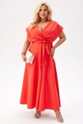 Elegancka sukienka Flavia na wesele - zmysłowy blask papai PLUS SIZE XXL. Sukienki damskie Moda Size Plus Iwanek, na imprezę, plus size, bez wzorów, z elastanu, eleganckie, bez kołnierzyka, plus size, bez ramiączek, mini, kopertowe. Za 429.90 zł.