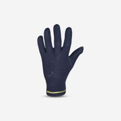 Rękawiczki nurkowe Subea SCD z neoprenu 3 mm. Czarne rękawiczki męskie Decathlon, bez wzorów, z materiału. Za 69.99 zł.