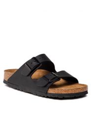 Klapki Birkenstock. Brązowe klapki damskie Birkenstock, bez wzorów, bez obcasa, bez zapięcia. Za 649.99 zł.