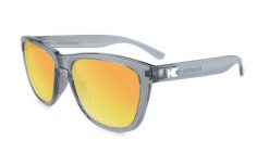 Okulary przeciwsłoneczne dla dorosłych - kategoria 3 z polaryzacją - Clear Grey. Szare okulary przeciwsłoneczne damskie KNOCKAROUND. Za 186.15 zł.