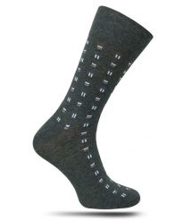 Szare Skarpetki - MORE - Męskie, w Drobny Wzór Geometryczny, Casualowe. Szare skarpety męskie More, bez wzorów, z bawełny. Za 19.90 zł.