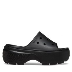Klapki Crocs. Czarne klapki damskie Crocs, bez wzorów, bez obcasa, bez zapięcia. Za 279.99 zł.