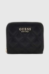 GUESS Czarny mały portfel damski Giully. Czarne portfele damskie Guess, ze skóry ekologicznej. W wyprzedaży za 151.99 zł.