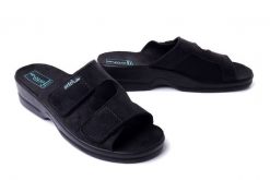 ADANEX 26185 ASK82 NVNO czarny, klapki damskie. Czarne klapki damskie Adanex, na lato, bez wzorów, bez obcasa, bez zapięcia. Za 122.90 zł.