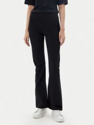 EA7 Emporio Armani Legginsy 7W000081 AF12484 UC001 Czarny Flare Fit. Czarne legginsy damskie EA7 Emporio Armani, bez wzorów, z bawełny. W wyprzedaży za 239.99 zł.