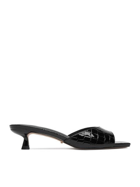 DeeZee Klapki CEO-TS6253-01 Czarny. Czarne klapki damskie DeeZee, bez wzorów, z materiału, bez obcasa, bez zapięcia. Za 129.99 zł.