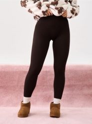 Prążkowane legginsy - brązowy. Brązowe legginsy damskie Sinsay, bez wzorów, prążkowane. Za 39.99 zł.