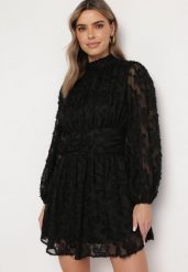 Czarna Rozkloszowana Sukienka Koronkowa Mini Alatalo. Czarne sukienki damskie Born2be, na imprezę, l, bez wzorów, z koronki, bez kołnierzyka, bez ramiączek, mini, rozkloszowane. Za 129.99 zł.