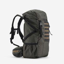 Plecak Bushcraft 50 litrów V2. Czarne plecaki męskie SOLOGNAC, bez wzorów, z materiału, klasyczne. Za 199.99 zł.