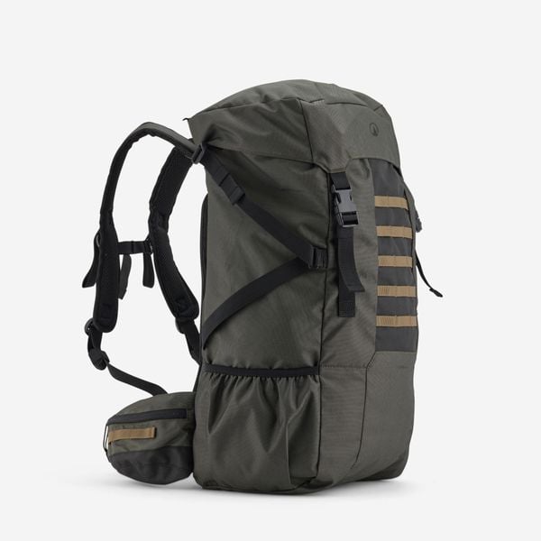 Plecak Bushcraft 50 litrów V2. Czarne plecaki męskie SOLOGNAC, bez wzorów, z materiału, klasyczne. Za 179.99 zł.