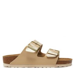 Klapki Birkenstock. Brązowe klapki damskie Birkenstock, bez wzorów, bez obcasa, bez zapięcia. Za 319.99 zł.