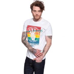 WRANGLER T SHIRT SS GLOBE TEE WHITE W7D9FK989 112131770. Białe t-shirty męskie Wrangler, m, bez wzorów, bez kołnierzyka, bez ramiączek. Za 69.99 zł.