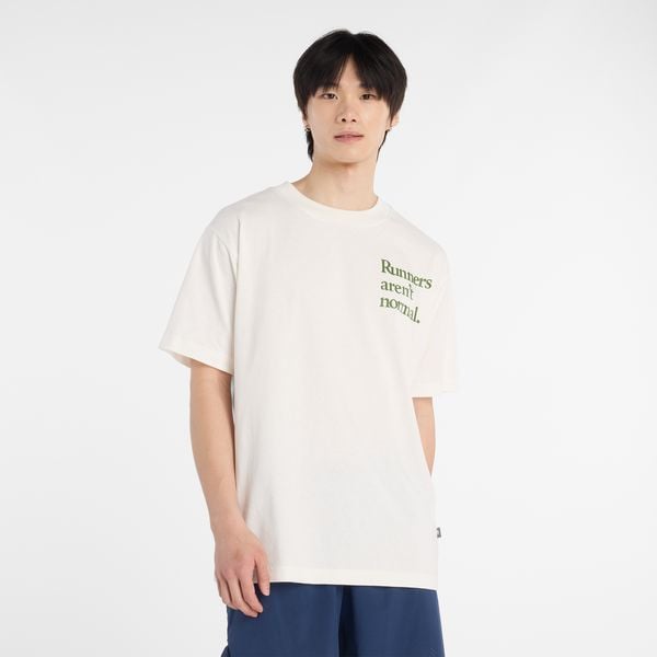 Koszulka męska New Balance MT53921SST – biała. Białe koszulki sportowe męskie New Balance, m, z aplikacjami, z dresówki, bez ramiączek. Za 169.99 zł.