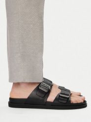 G-Star Raw Klapki EO-MOBEL-02 MI34 Czarny. Czarne klapki męskie G-Star, bez wzorów, ze skóry, bez zapięcia. Za 124.99 zł.