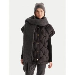 Szalik Calvin Klein. Szare szaliki damskie Calvin Klein, bez wzorów. Za 429.99 zł.
