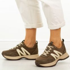 Brązowe skórzane sneakersy damskie Vinceza 41521. Brązowe obuwie sportowe damskie VINCEZA, na jesień, bez wzorów, z dresówki, z okrągłym noskiem, bez zapięcia. W wyprzedaży za 227.92 zł.