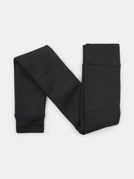 Legginsy z ociepleniem - czarny. Czarne legginsy damskie Sinsay, bez wzorów. Za 35.99 zł.