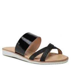 Klapki Badura. Czarne klapki damskie Badura, bez wzorów, bez obcasa, bez zapięcia. Za 349.99 zł.