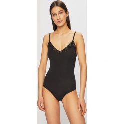 Undiz - Body. Czarne body Undiz, bez wzorów, z elastanu. W wyprzedaży za 39.90 zł.
