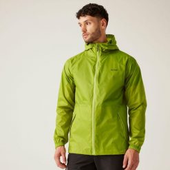 Pack It III męska kieszonkowa turystyczna wodoodporna kurtka. Zielone kurtki męskie Regatta, m, bez wzorów, sportowe, bez kaptura. W wyprzedaży za 149.99 zł.
