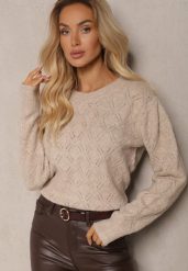 Beżowy Sweter w Klasycznym Stylu z Tłoczonym Wzorem Deriel. Brązowe swetry nierozpinane damskie Renee, bez wzorów, z jeansu, casualowe, bez kołnierzyka, bez ramiączek. Za 129.99 zł.
