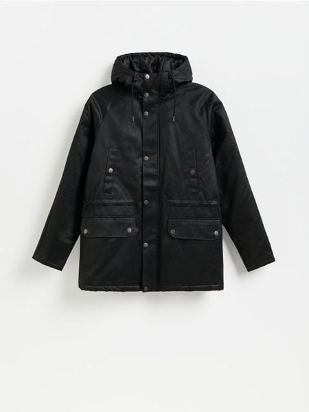 Parka z kapturem - czarny. Czarne parki męskie Reserved, l, bez wzorów, z tkaniny, bez kołnierzyka, z kapturem. Za 329.99 zł.