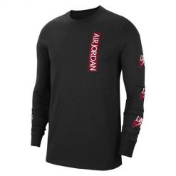 Koszulka sportowa męska Nike M Air Jordan Classics Crew. Bluzy sportowe męskie Nike, m, bez wzorów, bez kaptura, do koszykówki. Za 169.00 zł.