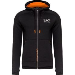 Bluza EA7 EMPORIO ARMANI. Czarne bluzy męskie EA7 Emporio Armani, bez wzorów, z dresówki, z kapturem. W wyprzedaży za 490.00 zł.