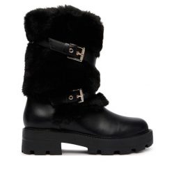 Botki Guess. Czarne botki damskie Guess, z aplikacjami, bez obcasa, na płaskiej podeszwie, bez zapięcia. Za 764.99 zł.