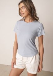 Jasnoniebieski Gładki T-shirt w Klasycznym Stylu Salodone. Niebieskie t-shirty damskie Born2be, m, bez wzorów, z jeansu, klasyczne, bez kołnierzyka, bez ramiączek. Za 39.99 zł.