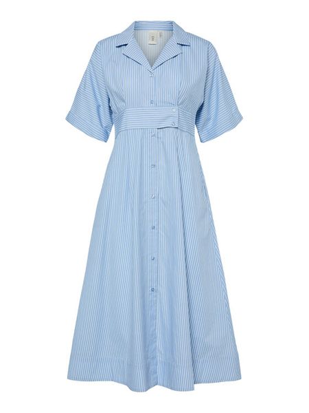 YAS Sukienka koszulowa Astor 26037276 Niebieski Regular Fit. Niebieskie sukienki damskie YAS, bez wzorów, z bawełny, bez kołnierzyka, bez ramiączek, koszulowe. Za 209.99 zł.